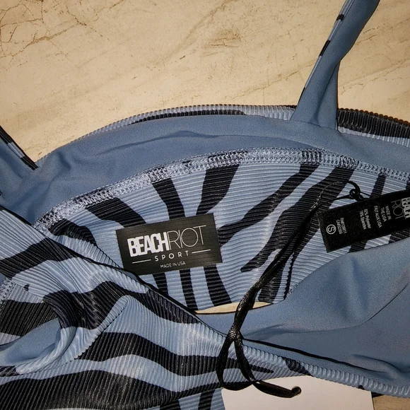 BEACH RIOT Leah Sports Bra in Slate Zebra Sz S - Picture 4 of 4